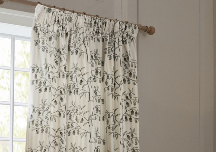 Chinese Lanterns Pencil Pleat, Linen - Ready Made Curtains - Image 9
